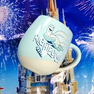 Disney Parks Mug Finding Nemo Crush & Squirt NEW